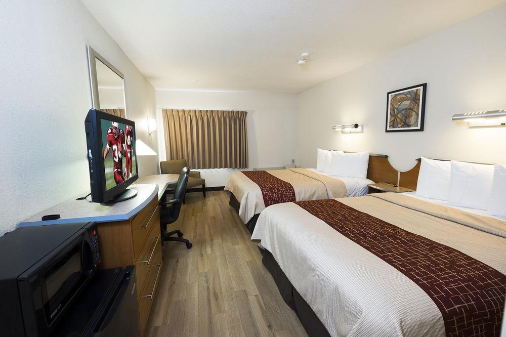 Red Roof Inn Plus+ South Deerfield - Amherst Buitenkant foto